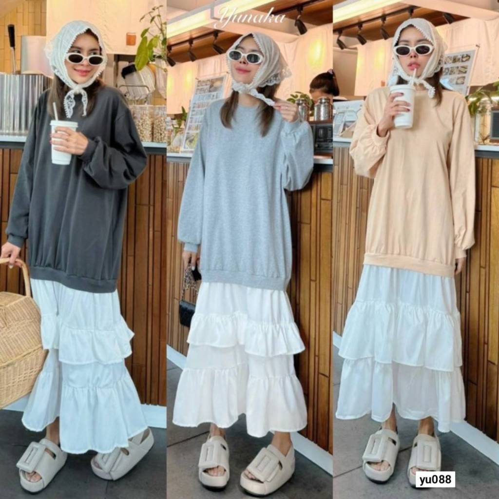 เดรสคอกลมแขนยาว ทรง sweater style เพิ่มดีเทลตัดต่อระบายชายชั้นๆ ชุดเดรสแฟชั่น yunaka