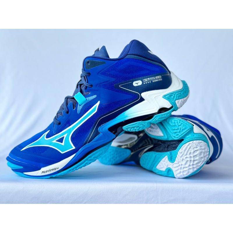 MIZUNO WAVE LIGHTNING Z8 MID รองเท้าวอลเลย์บอล