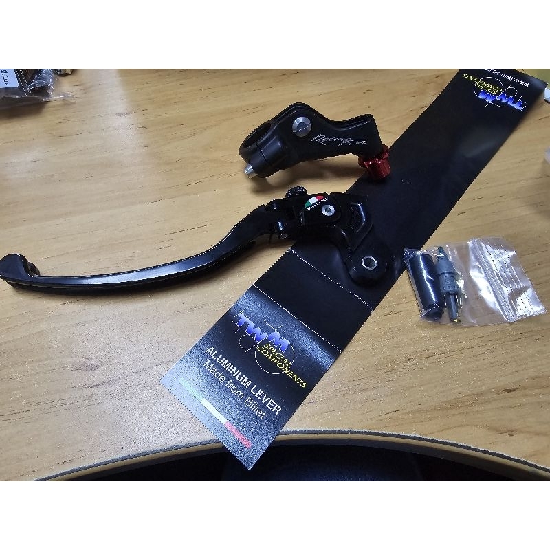 มือครัช TWM แท้ ก้านยาว มือครัชแต่ง TWM Domino