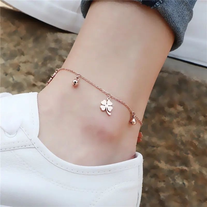 สร้อยข้อเท้าใบโคลฟเวอร์ • Clover Leaf Anklet