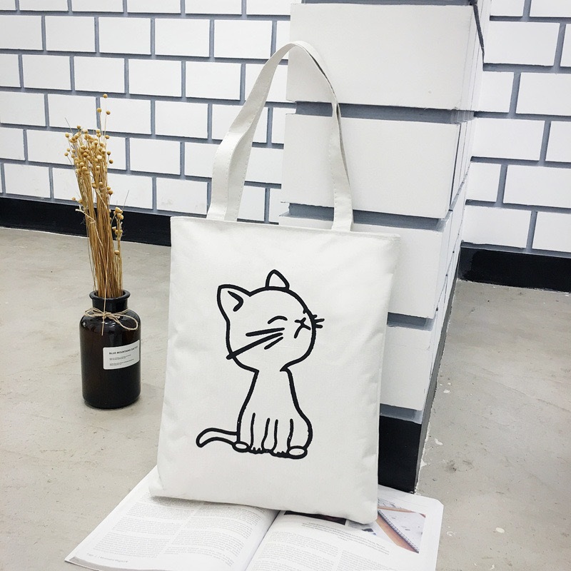 กระเป๋าสะพาย แมว ถุงผ้า มีซิป Tote Bag กระเป๋าผ้าสุดคิ้วท์ เนื้อผ้าดี สีสวย ลายสกรีน น่ารัก กระเป๋าผ้าดิบสีครีม มีลาย