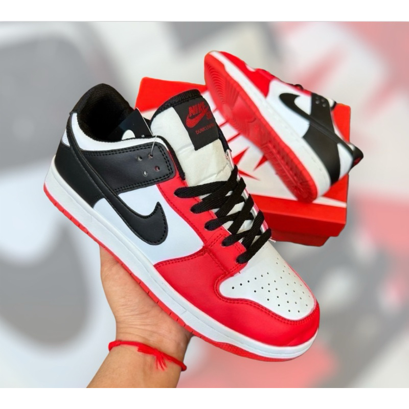 รองเท้าผ้าใบSb (Panda) มี39-45ใส่ได้ทั้งผู้หญิงผู้ชายสินค้าพร้อมจัดส่งทุกวัน