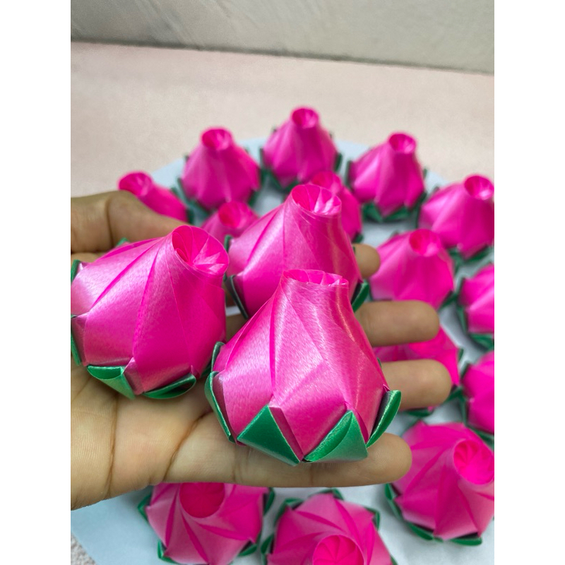เหรียญโปรยทาน…ดอกกุหลาบตูมแบบตัวเปล่า…ใส่เหรียญทีหลัง
