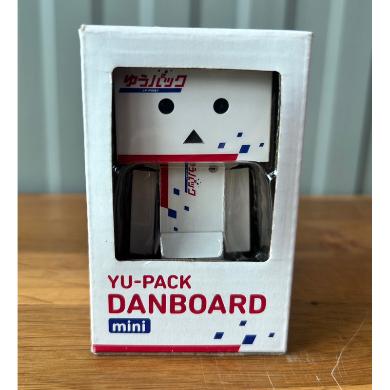 Kaiyodo Revoltech Danboard mini JP Post