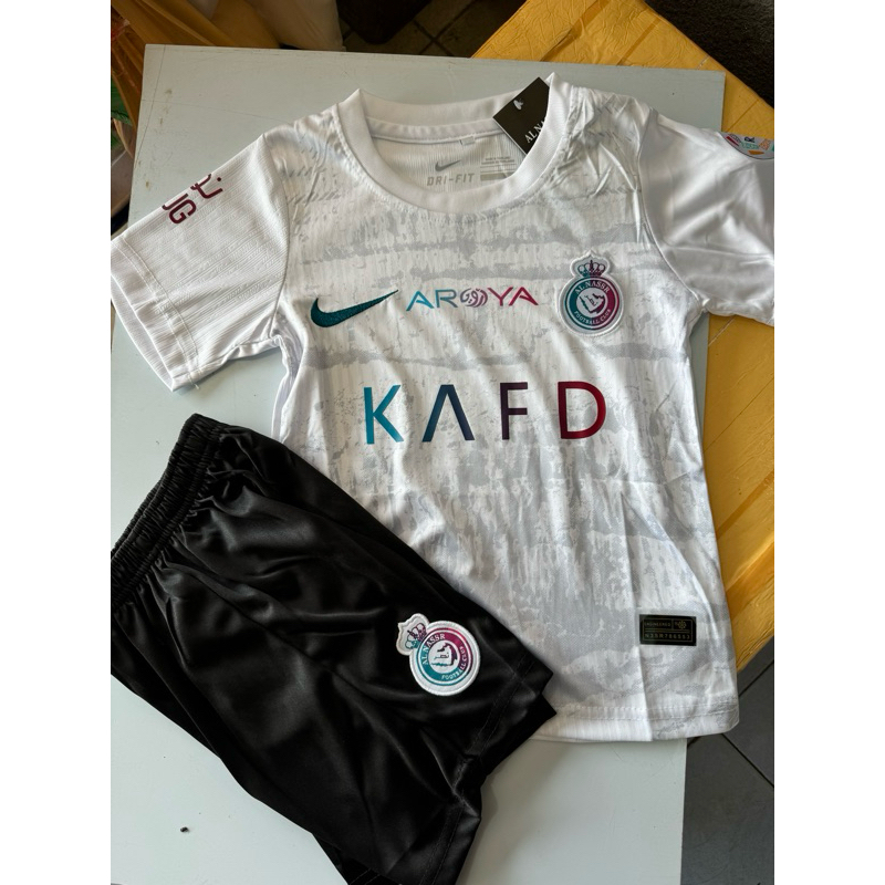 เสื้อบอลและกางบอลเด็ก Al-Nassr2024-2025