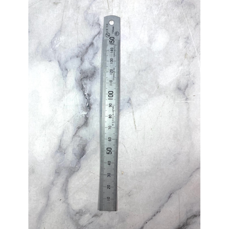 ไม้บรรทัด 15ซม. ยี่ห้อตามภาพ STAINLESS JAPAN (58-RL1)