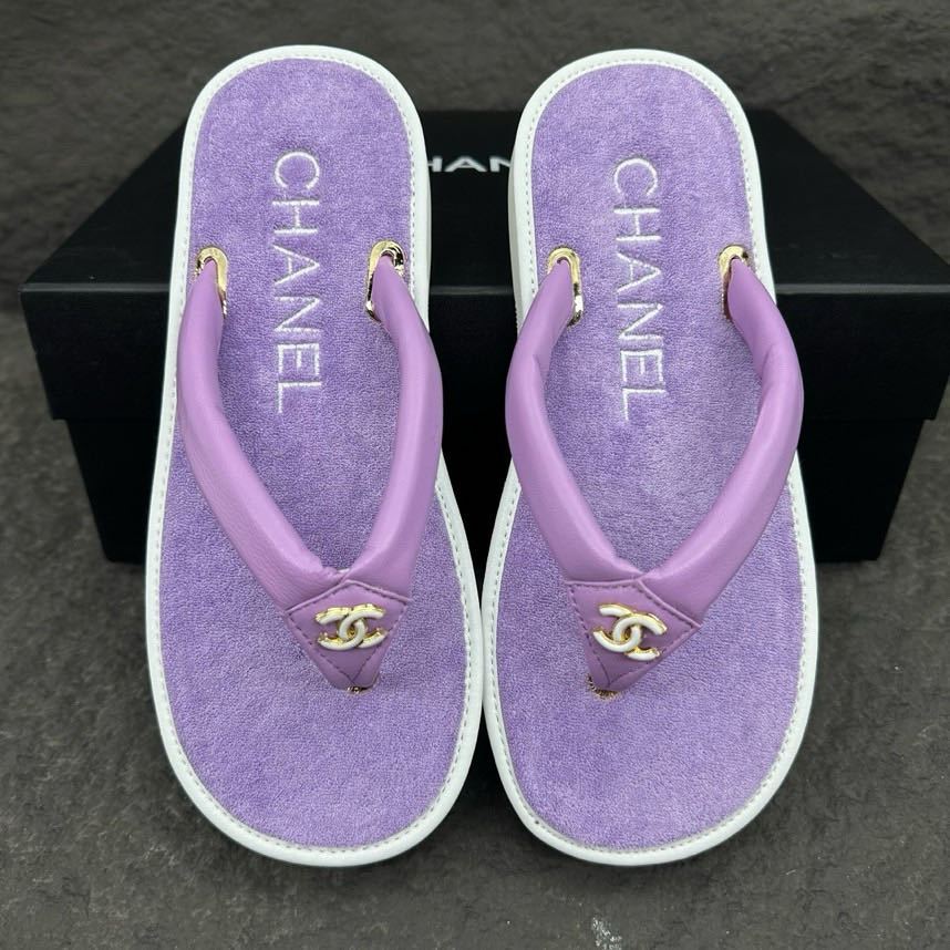 100% ของแท้ Chanel Coco Flip Flop รองเท้าแตะแฟชั่นสบาย ๆ สุภาพสตรีสีม่วง