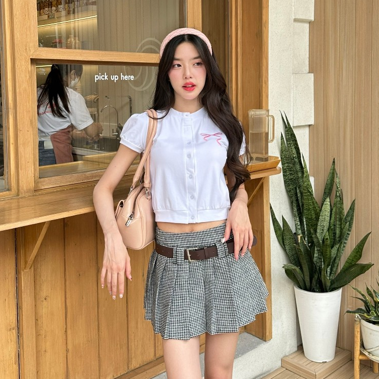 JARINYA เสื้อยืดแต่งกระดุม ปักโบว์ น่ารักมาก ผ้ายืดเกรดดี
