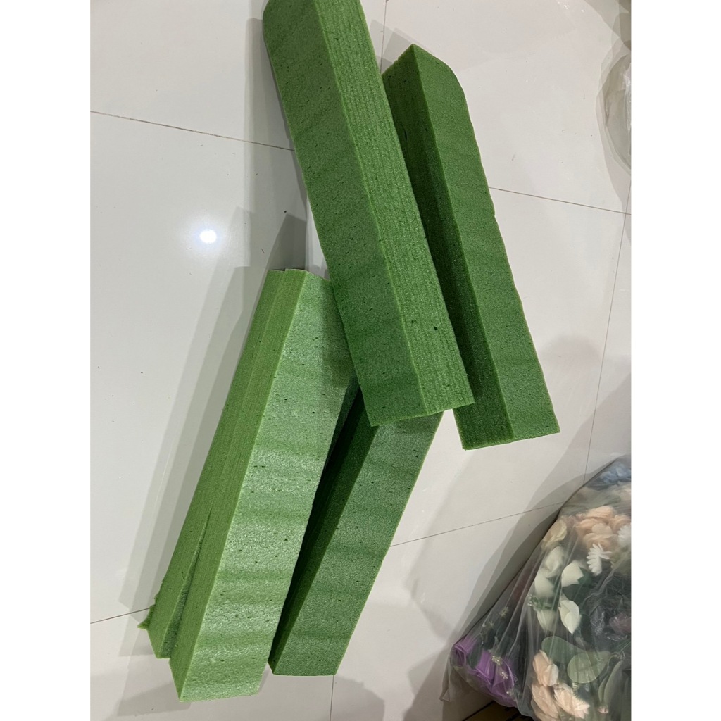 โฟมแท่งจัดดอกไม้ โฟมแท่งสีเขียว 50ซม50*5*10 ซม. โฟมจัดดอกไม้ ใช้ปักดอกไม้ จัดช่อดอกไม้ จัดซุ้มงานแต่ง ใช้ได้หลายครั้ง