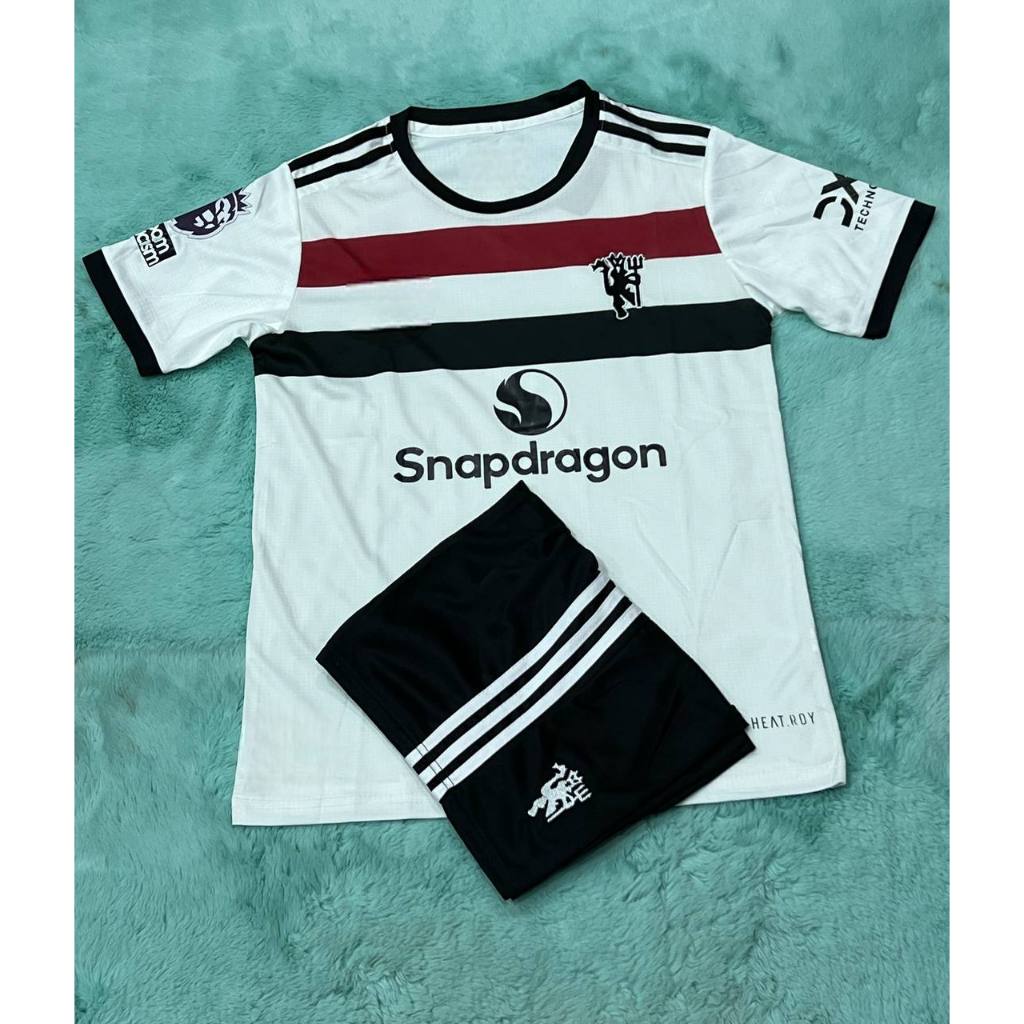 เสื้อกีฬา ชุดฟุตบอล แมน. ยูไนเต็ด ชุดเยือน ฤดูกาลใหม่ 24/25 ชุดฟุตบอลผู้ใหญ่ ได้ทั้งชุด เสื้อบอลและกางเกงบอล
