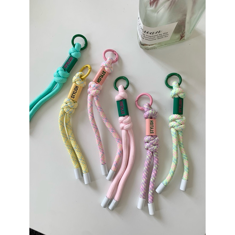 blinkgirl พร้อมส่ง พวงกุญแจห้อย สายห้อย รูปถ่ายจากสินค้าจริง ห้ามนำรูปไปใช้ทุกกรณี