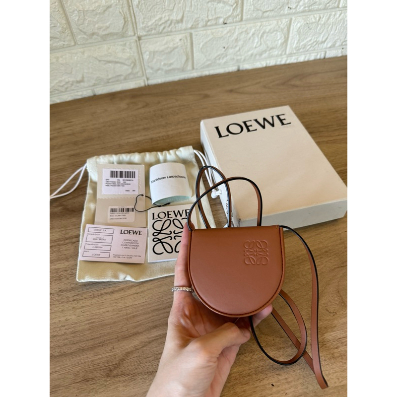 มือ 1 Brand New กระเป๋าLoewe Heel Mini ของแท้ 100%