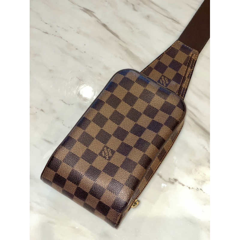 แท้💯 Lv Geronimos Lvคาดอก Louis Vuitton กระเป๋าหลุยส์ กระเป๋าLv กระเป๋าคาดอก กระเป๋าคาดเอว กระเป๋าพา