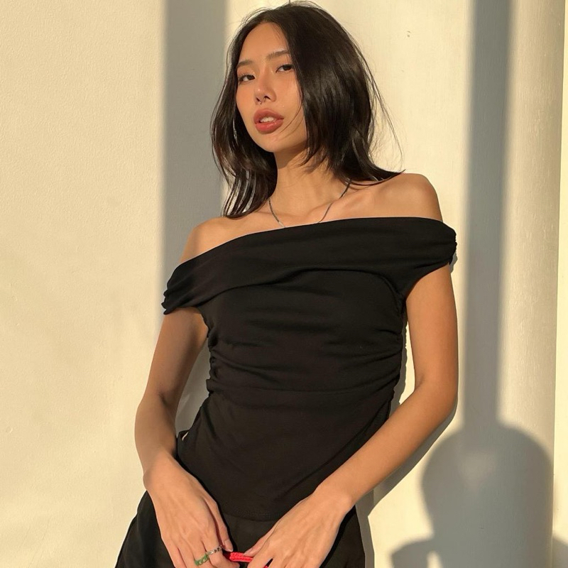 เกาะอกมือสองของatipa