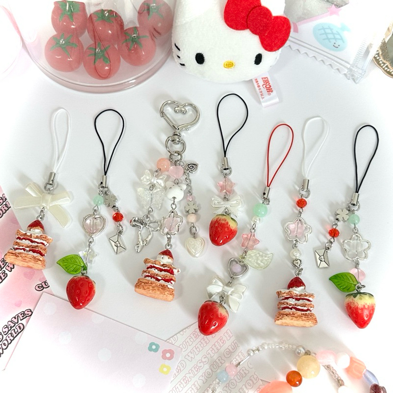 ˚୨୧⋆ 𝐤𝐞𝐲𝐜𝐡𝐚𝐢𝐧 .* | พวงกุญเเจลูกปัด Strawberry Shortcake