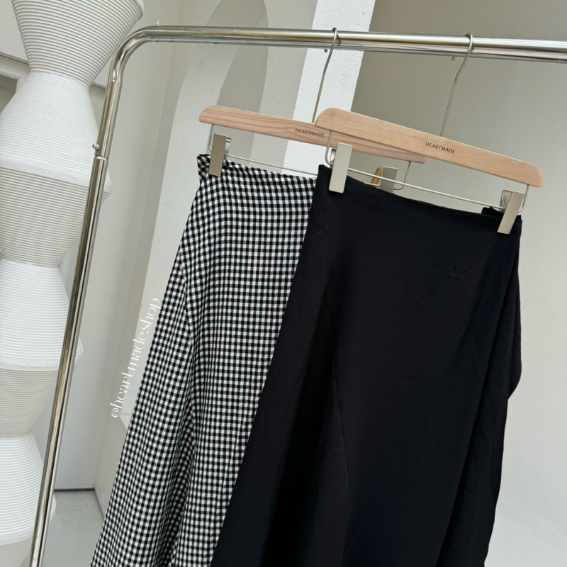 (A14) Heartmade - Caren Wrap Skirt กระโปรงทรงผูกเอวตัวยาว ทรงกึ่งหางปลา - รูปที่ 4