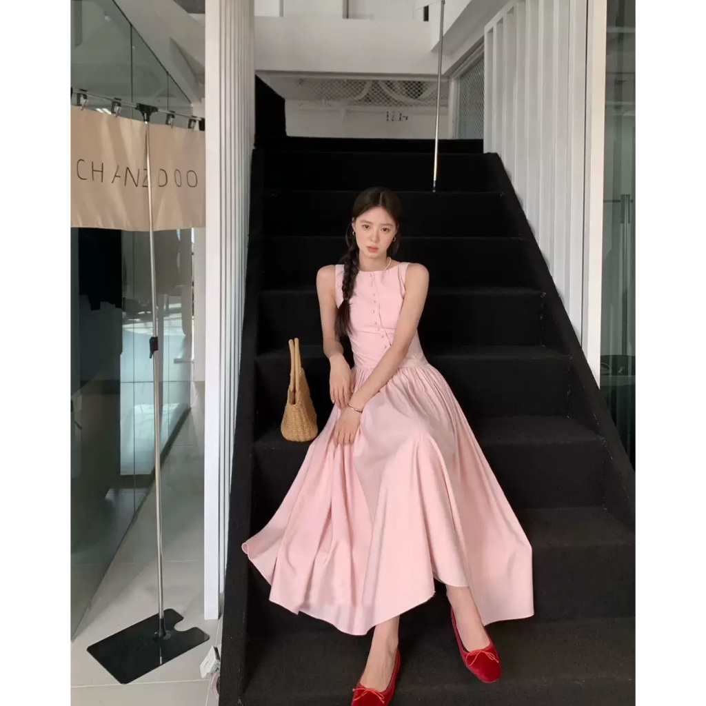 Mogwany พร้อมส่ง S,M,L  // Hello Darling Dress แดง มีซับใน ซิปหลัง ทรงสวยมาก ใส่เที่ยว เก็บโค้ดหน้ากิจกรรม