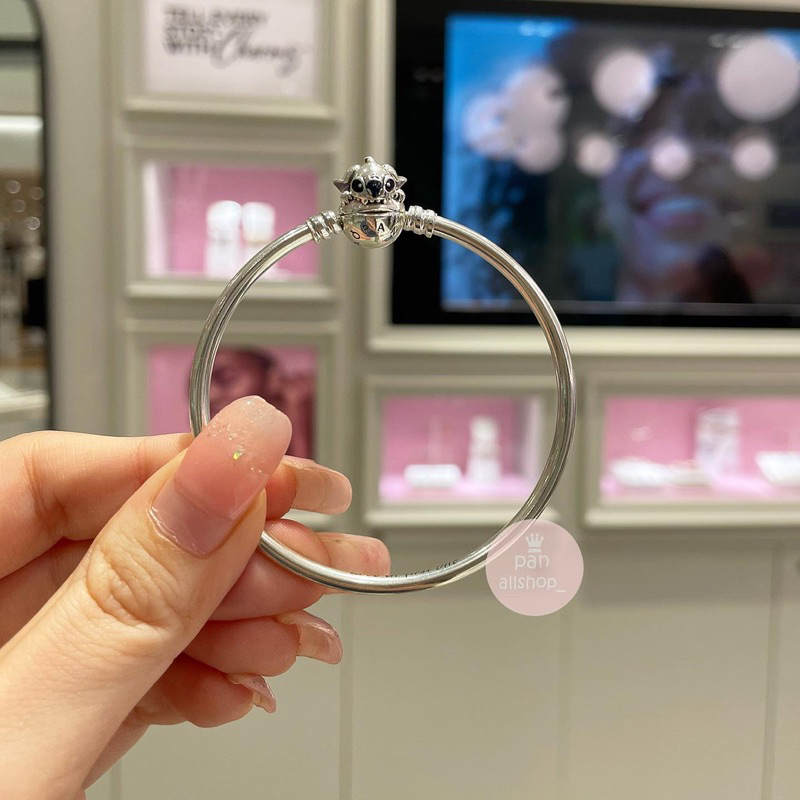 (ของแท้100%)Pandora silver disney Stitch bangle กำไลสติช
