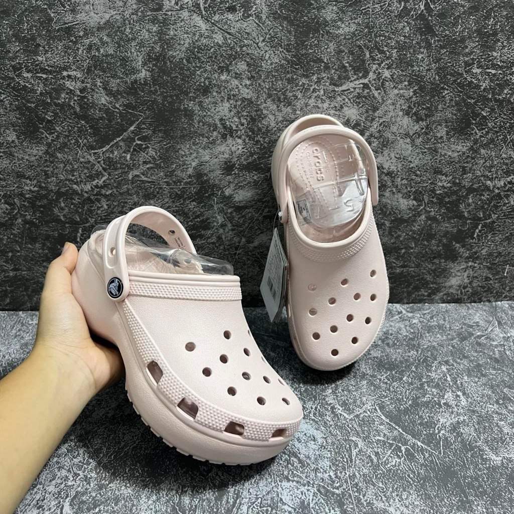 รองเท้าแตะเพื่อสุขภาพอย่างแท้ 100% CROCS Classic Platform Clog รองเท้าลำลองผู้หญิง