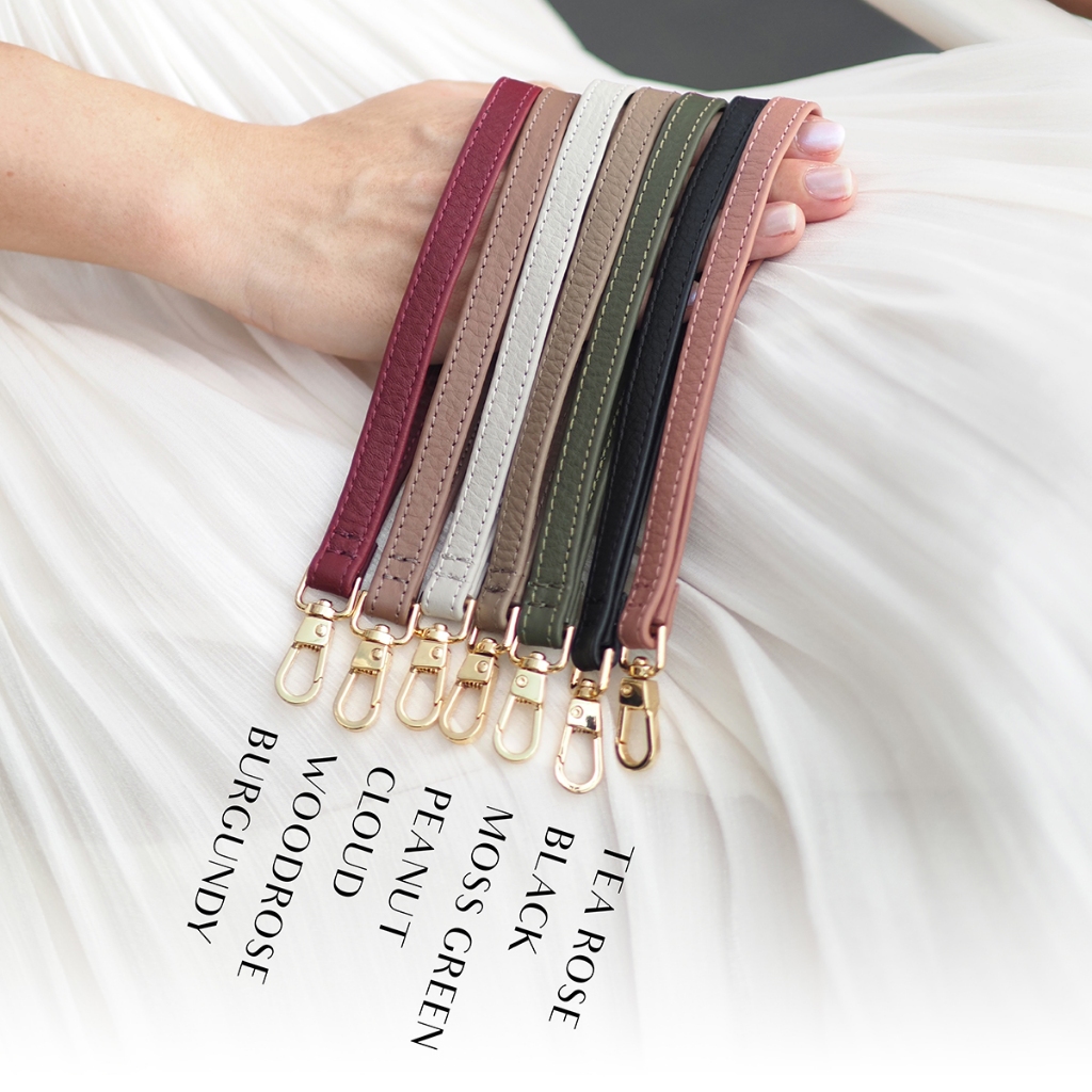 สายคล้องมือ/คล้องแขน หนังวัวแท้ Wrist Strap ตัวเกี่ยวสีทองเงา Charin bag