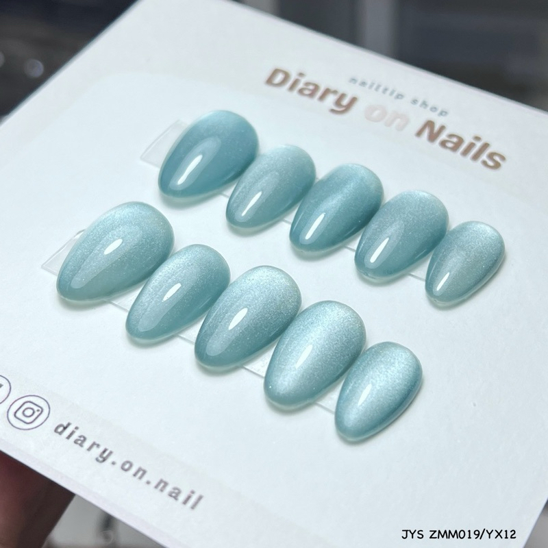 เล็บปลอมเจลแท้ สีลูกแก้วซาติน ลูกแก้วกระจก Cat Eye สีน้ำเงิน สีฟ้า
