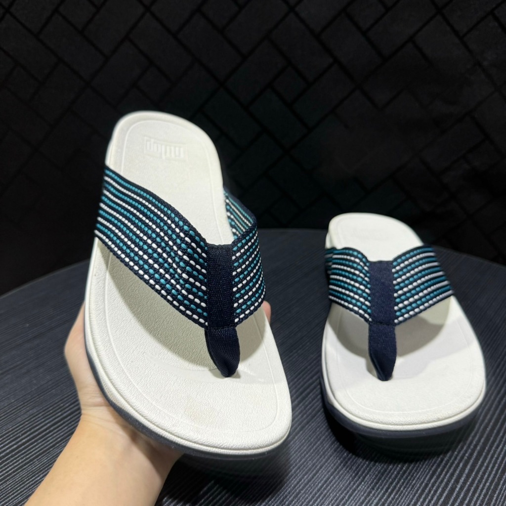 รองเท้าแตะแบบหนีบ สวยใส่สบาย มีหลายสี Size 326---44