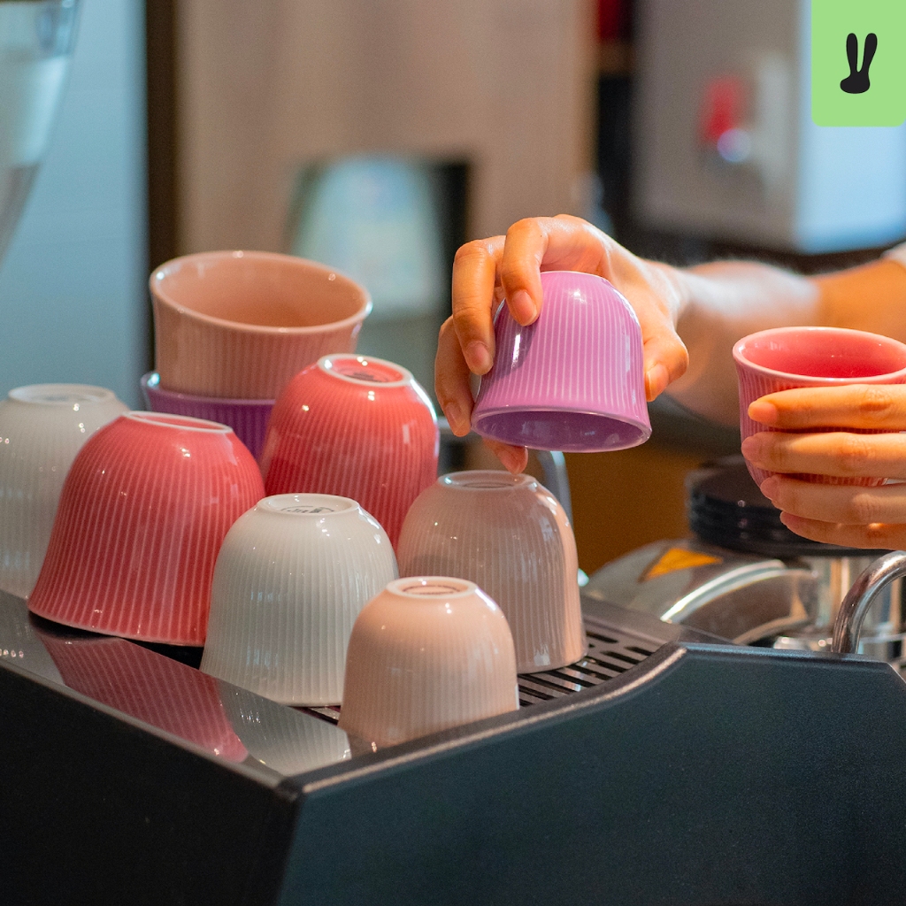 LOVERAMICS (ของแท้ พร้อมส่ง) รุ่น Embossed l Ceramic Mug l แก้วเซรามิค l CASA LAPIN