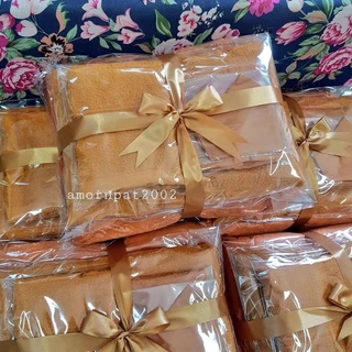 ชุดผ้าขนหนูเซ็ทใหญ่พรีเมี่ยม5ชิ้นผูกริบบิ้นทอง (เซ็ทรวมชุดผ้าขนหนู/ผ้าห่มใหญ่/ผ้ารับประเคน)