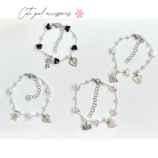 สร้อยข้อมือลูกปัดสแตนเลส ประดับจี้เรซิ่นตัวอักษร [ แจ้งสี+อั…