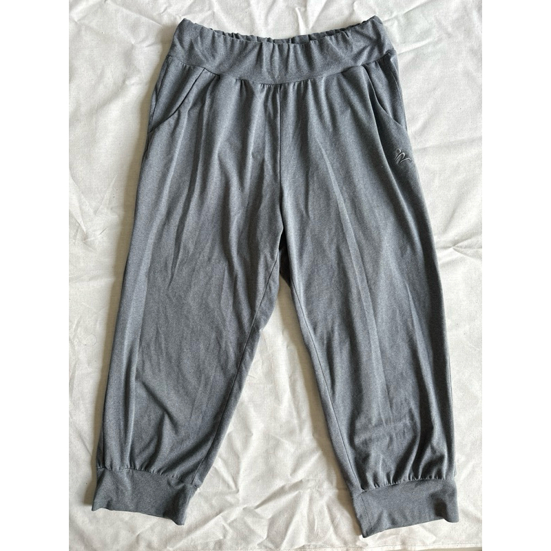 ส่งต่อกางเกงออกกำลังกาย D&P