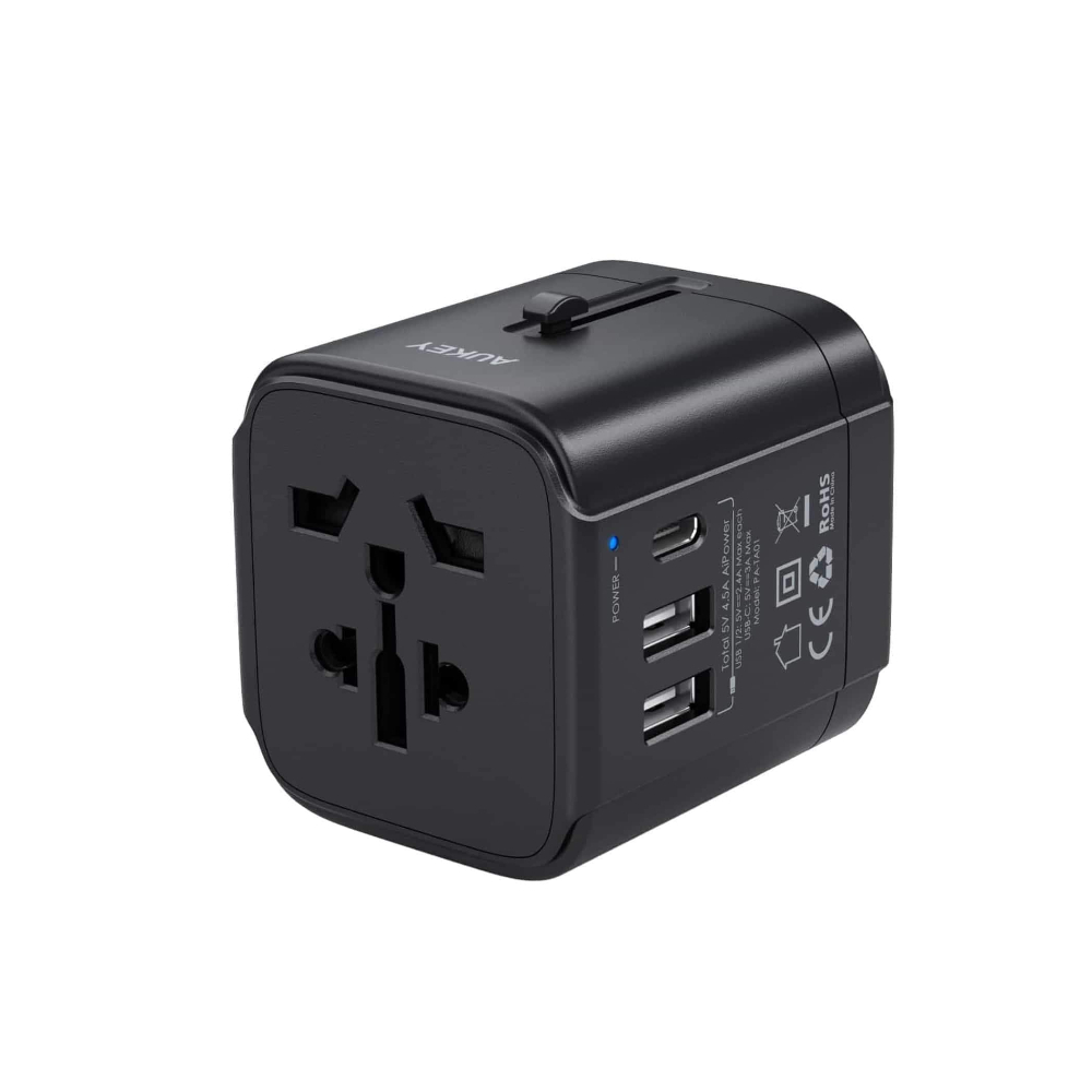 AUKEY PA-TA01 หัวแปลงปลั๊กไฟ Universal Travel Adapter มาพร้อม ช่อง USB-C และ USB-A รุ่น PA-TA01