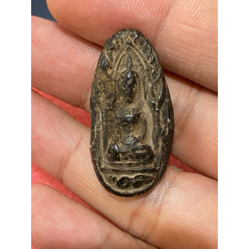 พระขุนแผนไข่ผ่าซีก เนื้อดิน หลวงพ่อดีกวย วัดโฆสิตาราม