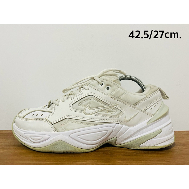 รองเท้ามือสอง Nike m2k tekno