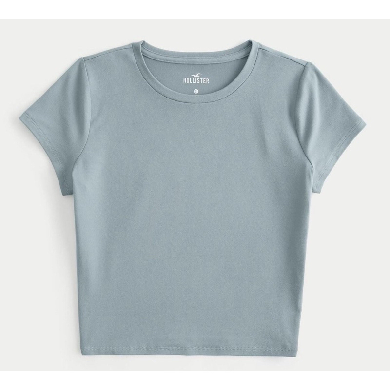 t-shirt Hollister ผ้ายืดมาก นุ่ม ใส่แล้วเข้ารูปตามแบบ สีเทาฟ้า สวยผู้ดีค่ะ  Size S 😊💯💝 รีบกดนะคะ มีต