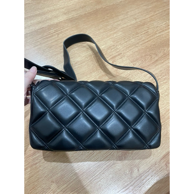 กระเป๋าสะพายไหล่ กระเป๋าหนัง กระเป๋าสีดำ กระเป๋า Vemar Delia สีดำ ของแท้ 100%