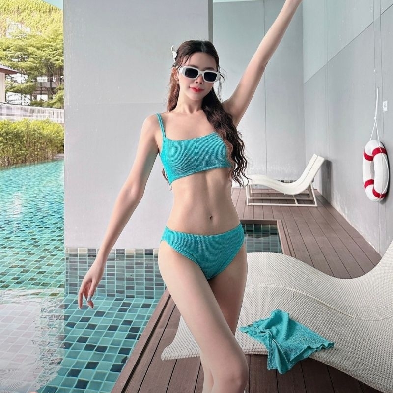 Sheeny ชุดว่ายน้ำ 3 ชิ้น  พร้อมกระโปรงBikini x skirt