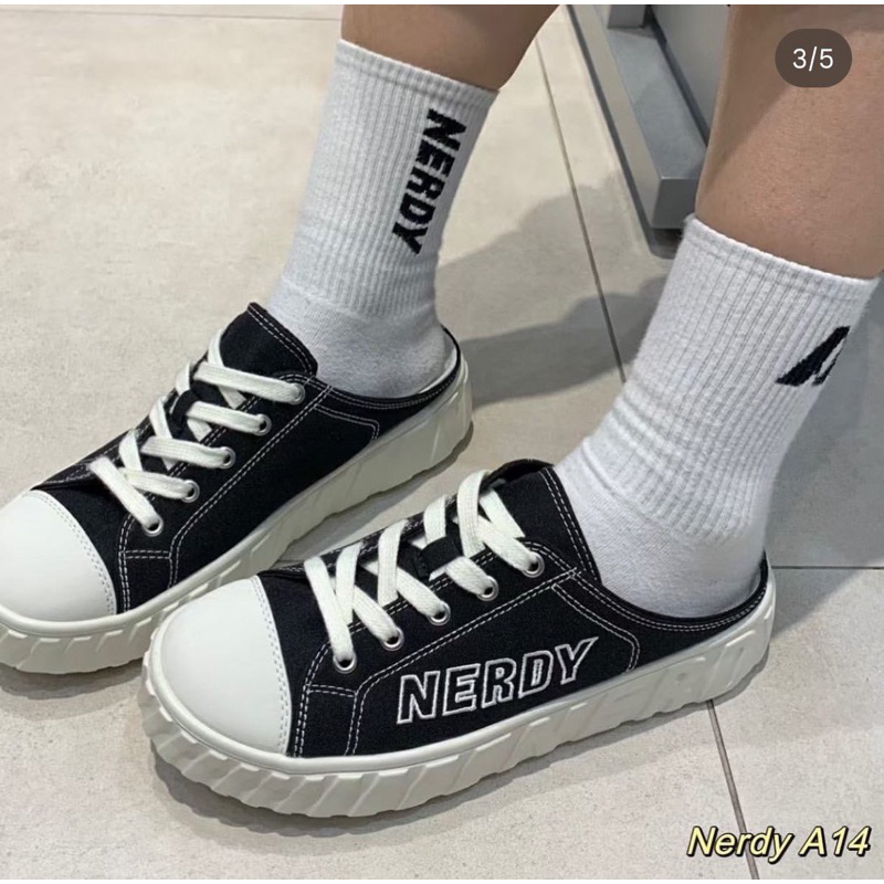 รองเท้า Nerdy size 38 ของแท้