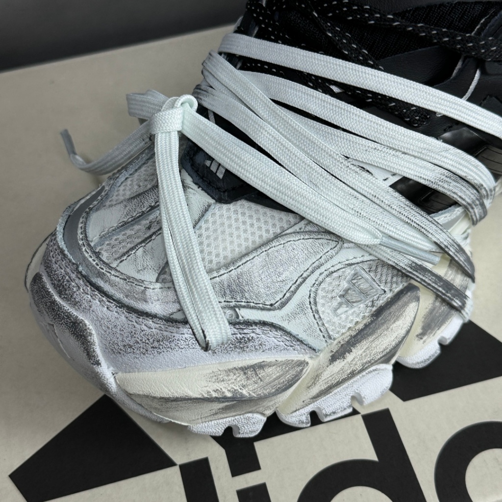 (100% ของแท้) adidas VENTO XLG DELUXE รองเท้าผู้ชายและผู้หญิง (จัดส่งฟรี)