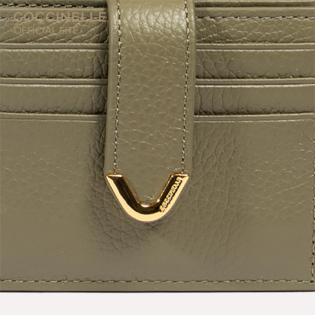 COCCINELLE กระเป๋าใส่บัตรผู้หญิง รุ่น DEW 172701 สี LAUREL GREEN
