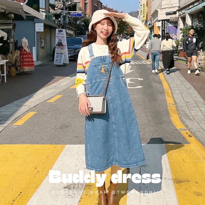 พรี 15 วัน TWOHANDHII BUDDY JEANS DRESS เอี๊ยมกระโปรงยีนส์