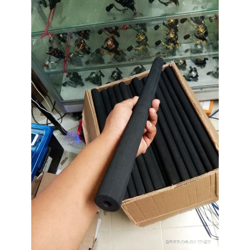 ด้ามตันเบ็ด ด้ามยางEVA ยาว50cm.ความโต30mm.รู10mm. ชนิดเนื้อแน่น
