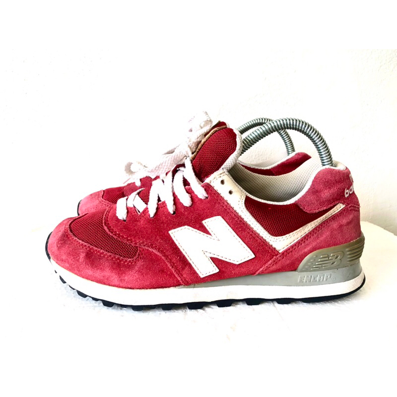 รองเท้านิวบาลานซ์ New Balance 574 สีแดง มือสอง สภาพดี