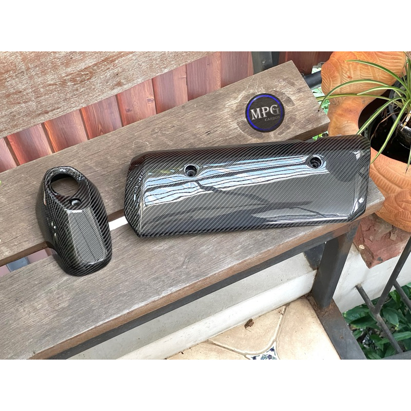 บังท่อคาร์บอน Xmax 300