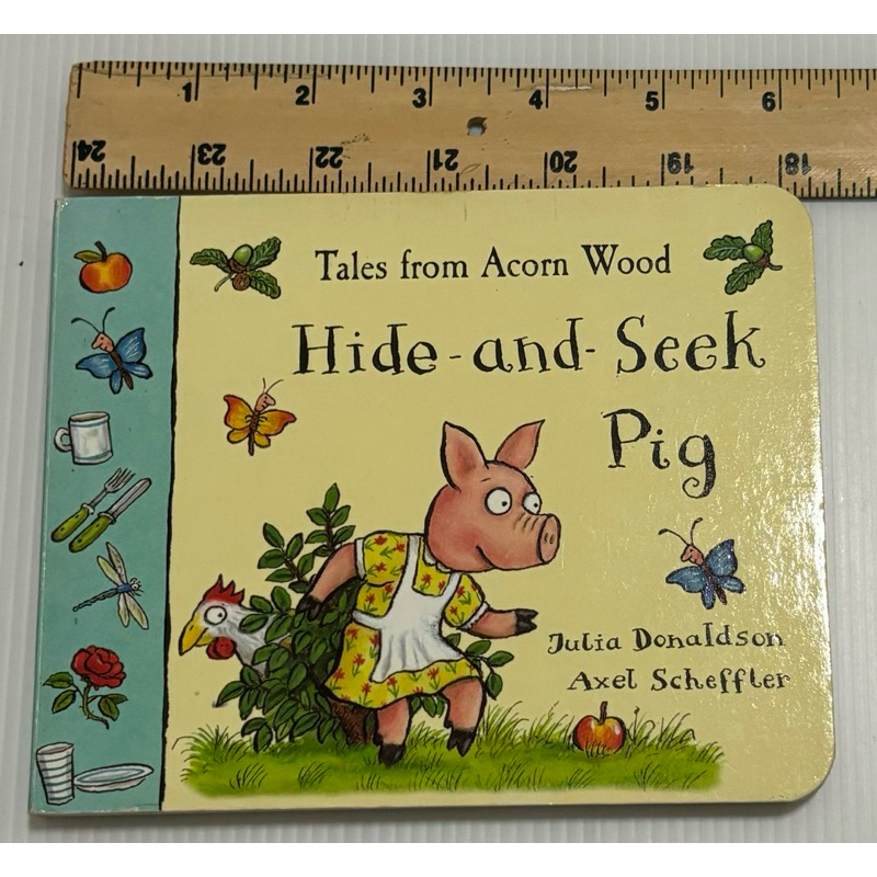 Tales from Acorn Wood Hide-and-Seek Pig มือสอง สภาพดี