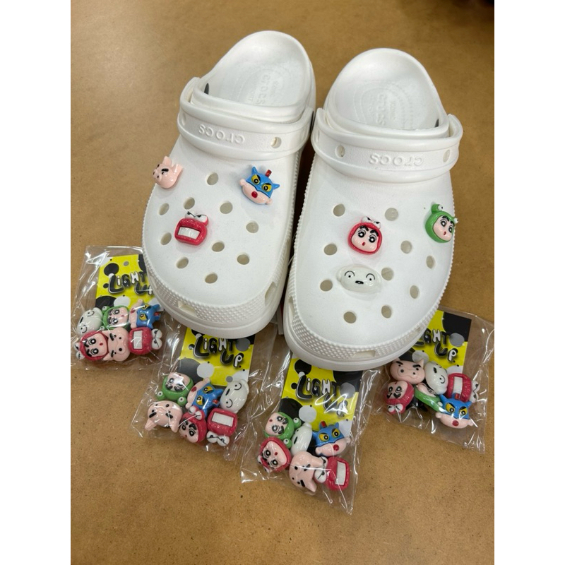 ชินจัง crocs jibbitz one Set/ jibbitz crocs Set/น่ารัก การ์ตูน/ชายและหญิง crocs รองเท้าเด็ก jibbitz