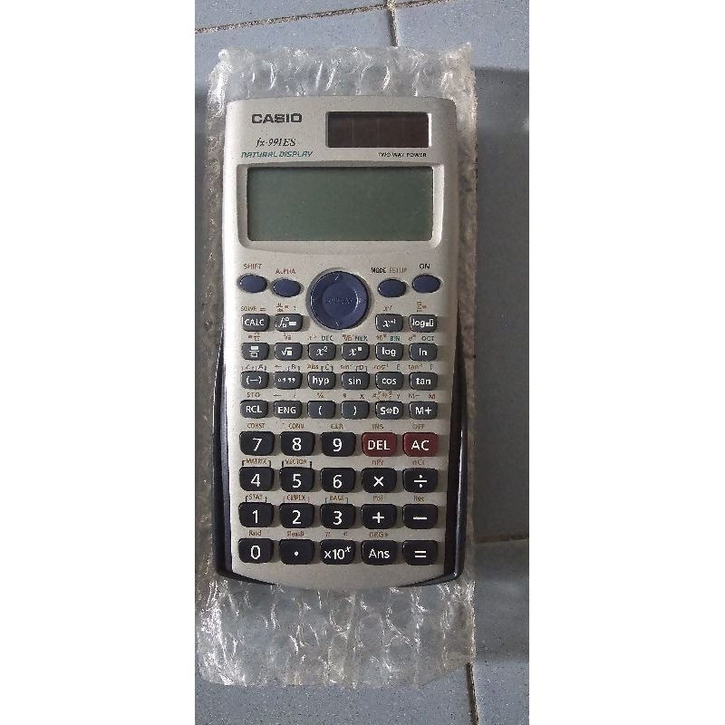 เครื่องคิดเลข casio fx-991es plus (มือสอง-ของแท้)