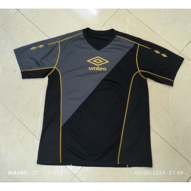 UMBRO เสื้อกีฬามือสองแท้💯