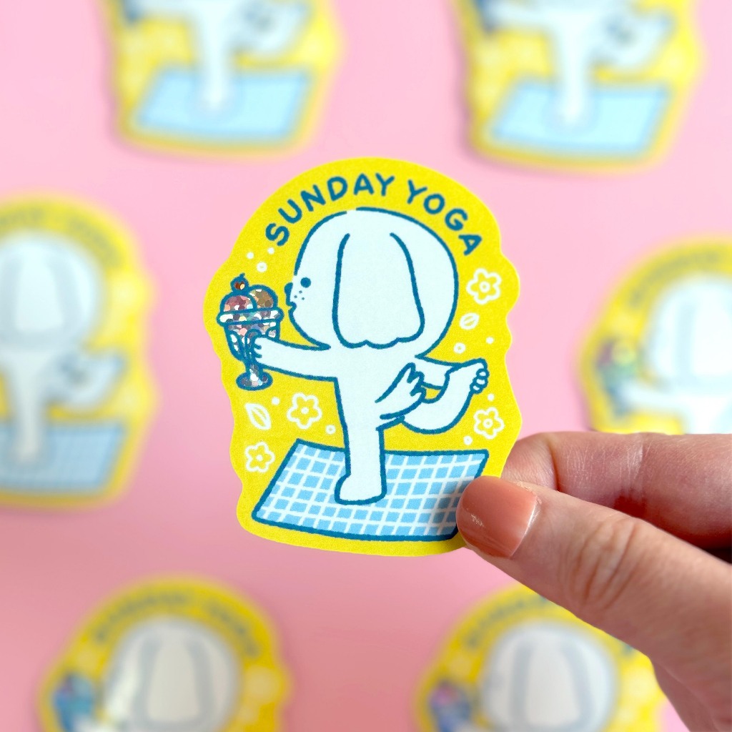 Sunday Yoga Glitter Sticker สติกเกอร์กลิตเตอร์ ลายน้องหมาเล่นโยคะ ไอติม | Jormation