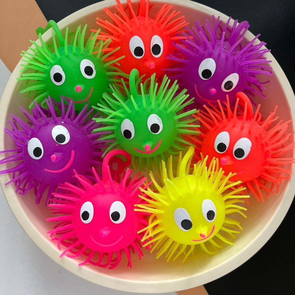 (ยกโหล 12 ชิ้น) ลูกใหญ่ ต้องการกล่องต้องสั่งสองโหล บอลเด้งดิ๋ง มีไฟกระพริบ (ใหญ่)