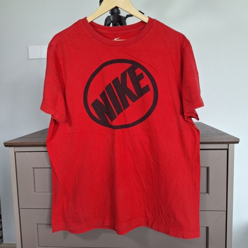 เสื้อยืด ลายกีฬา nike circle logo ของแท้มือสอง size XL (Lps013)